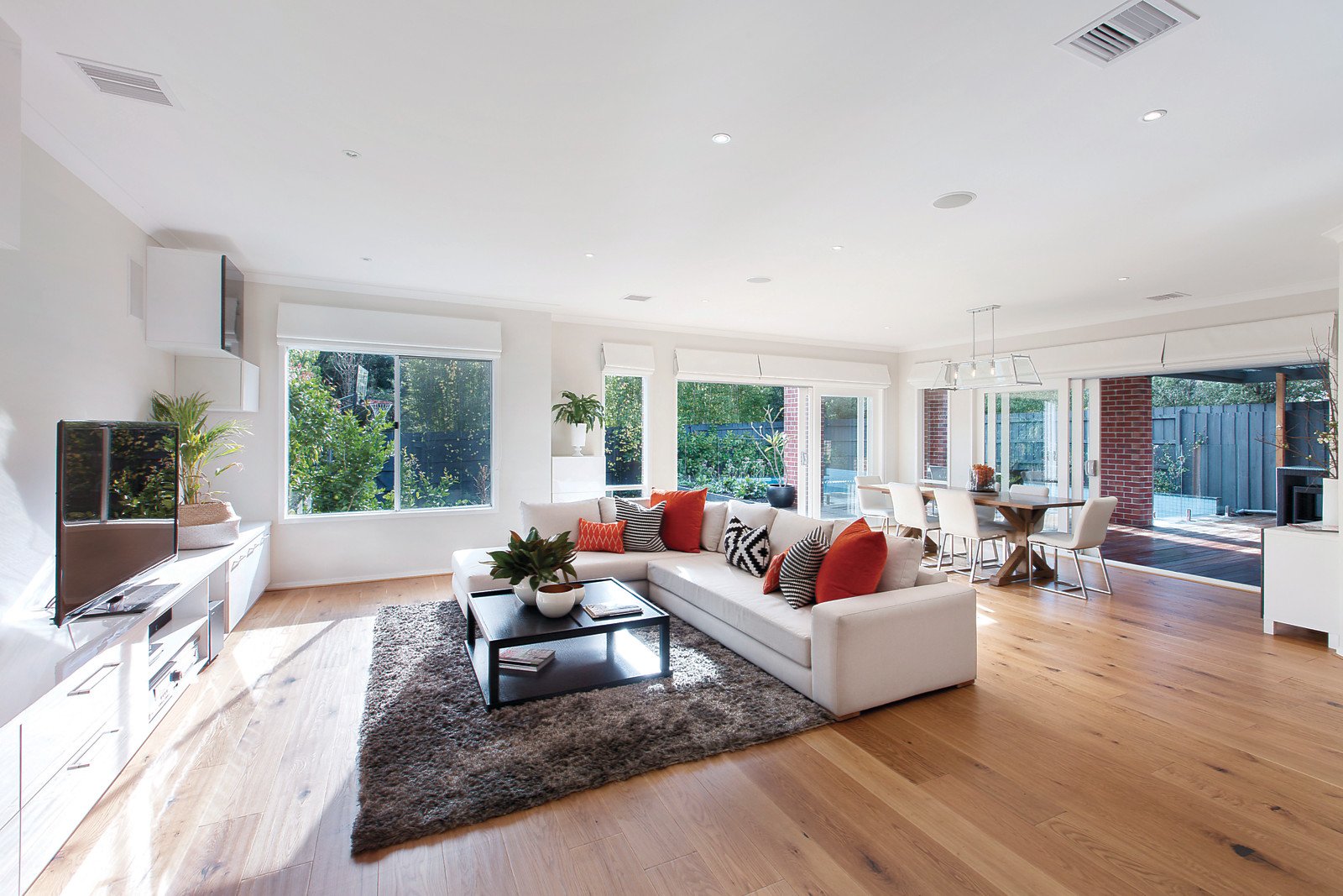 9 Renwick Street, Glen Iris - Thumbnail 2