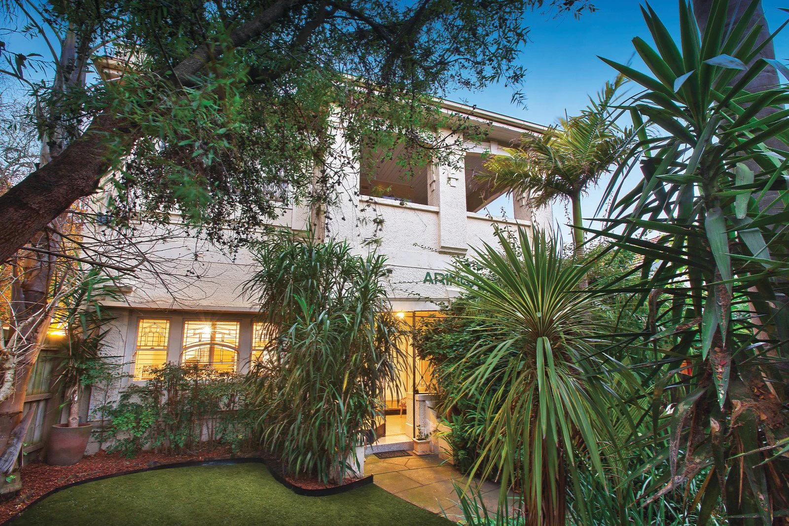 1/115 Addison Street, Elwood, VIC