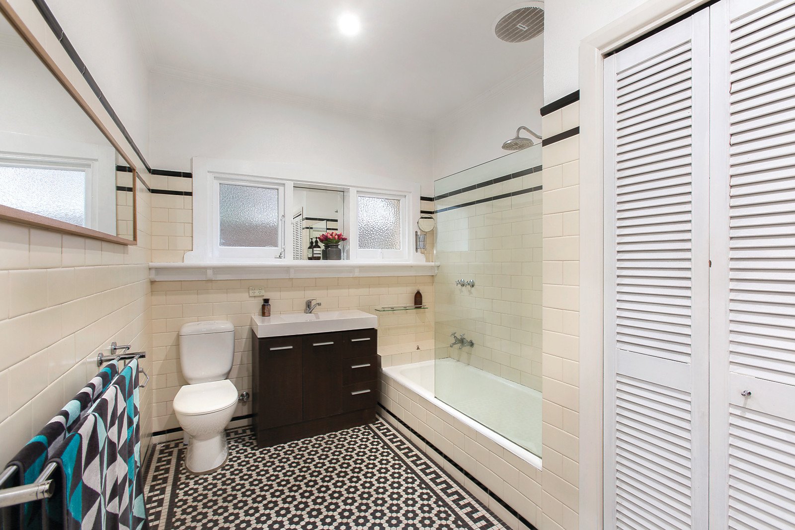 1/115 Addison Street, Elwood - Thumbnail 6