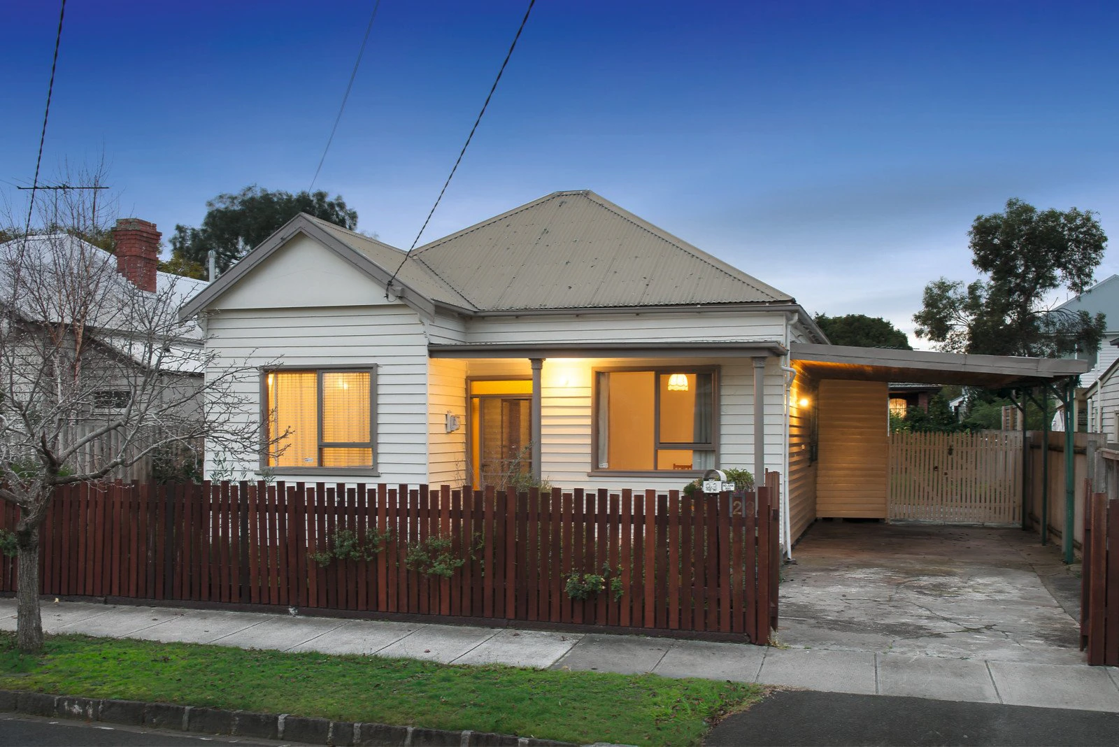 23 Holywood Grove, Carnegie, VIC