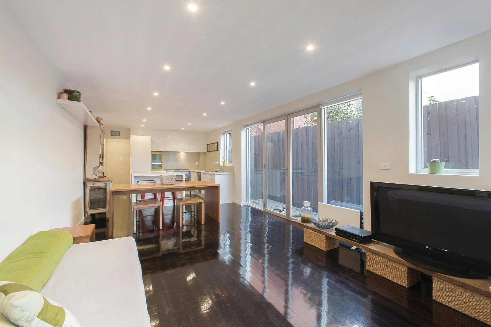 110 Canterbury Place, Middle Park, VIC