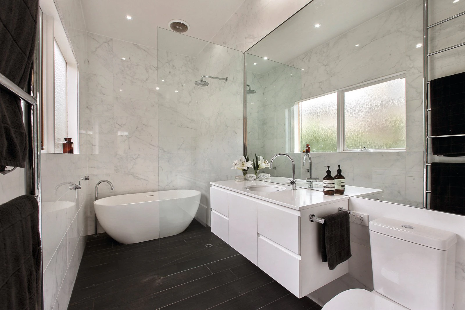 1 Lodge Road, Camberwell, VIC