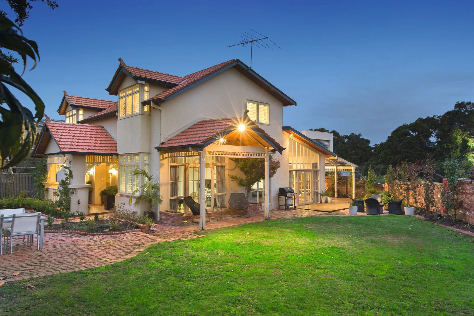 1 Lodge Road, Camberwell, VIC