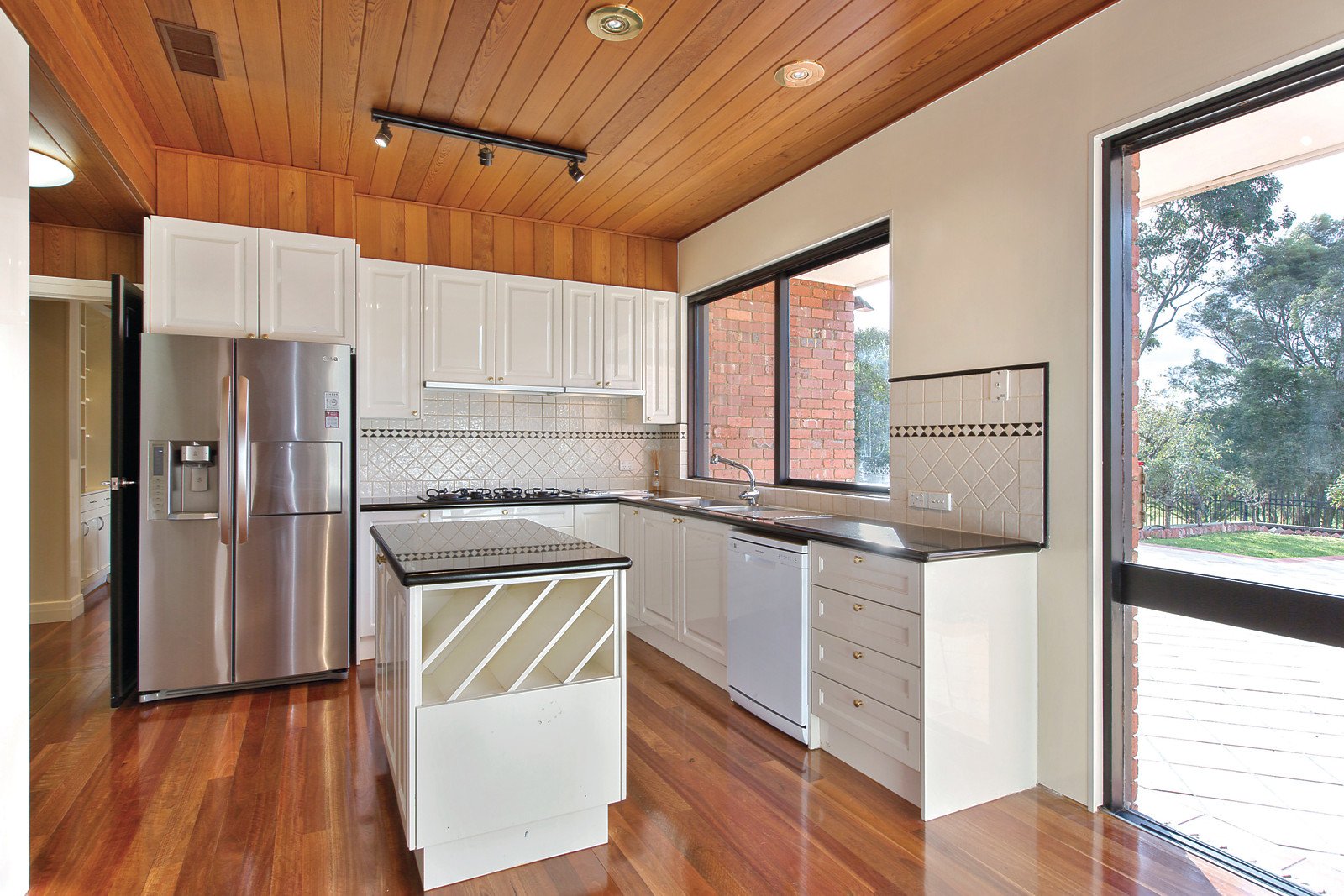 53 Tower Road, Balwyn North - Thumbnail 3