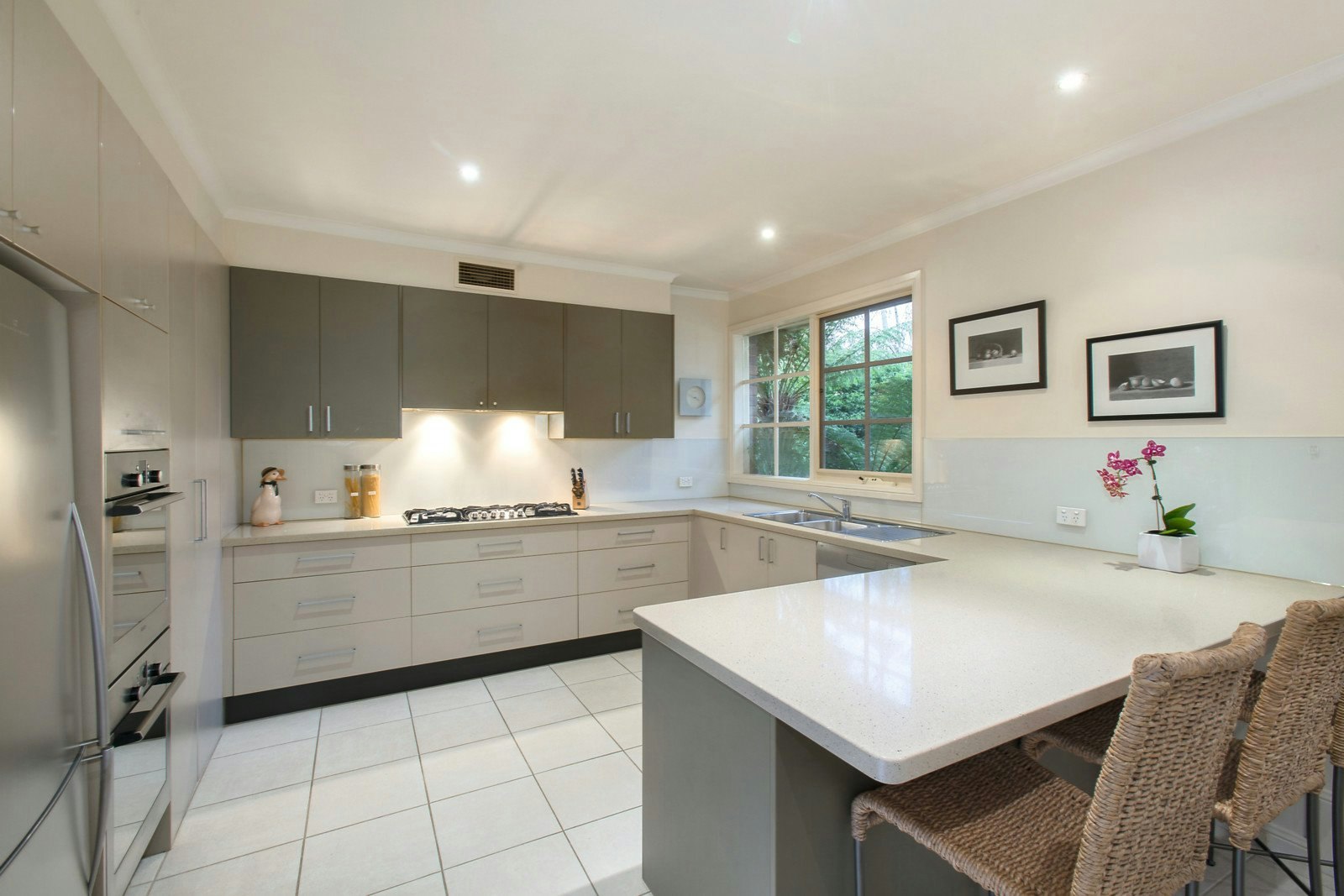 34 Athelstan Road, Camberwell, VIC