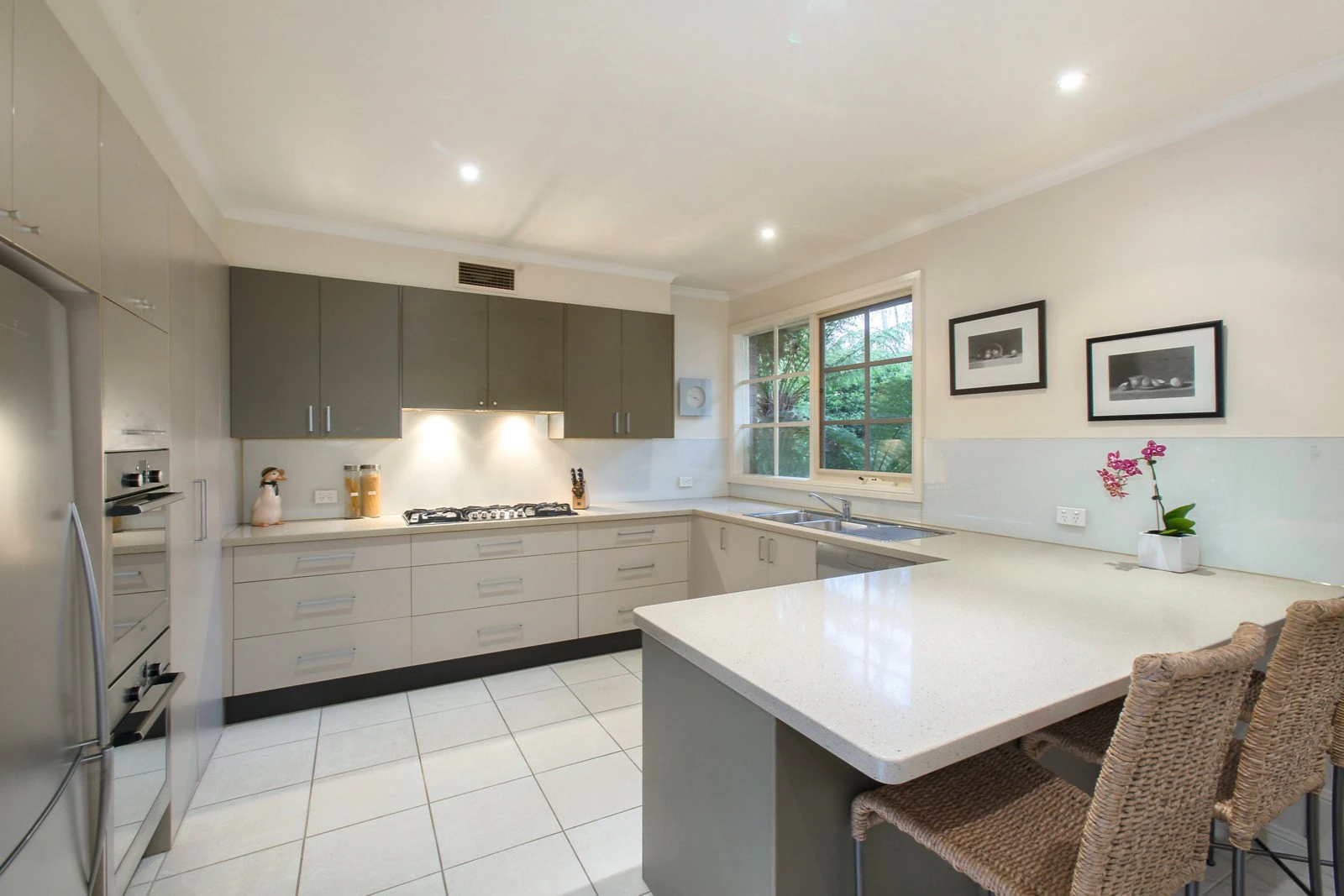 34 Athelstan Road, Camberwell, VIC
