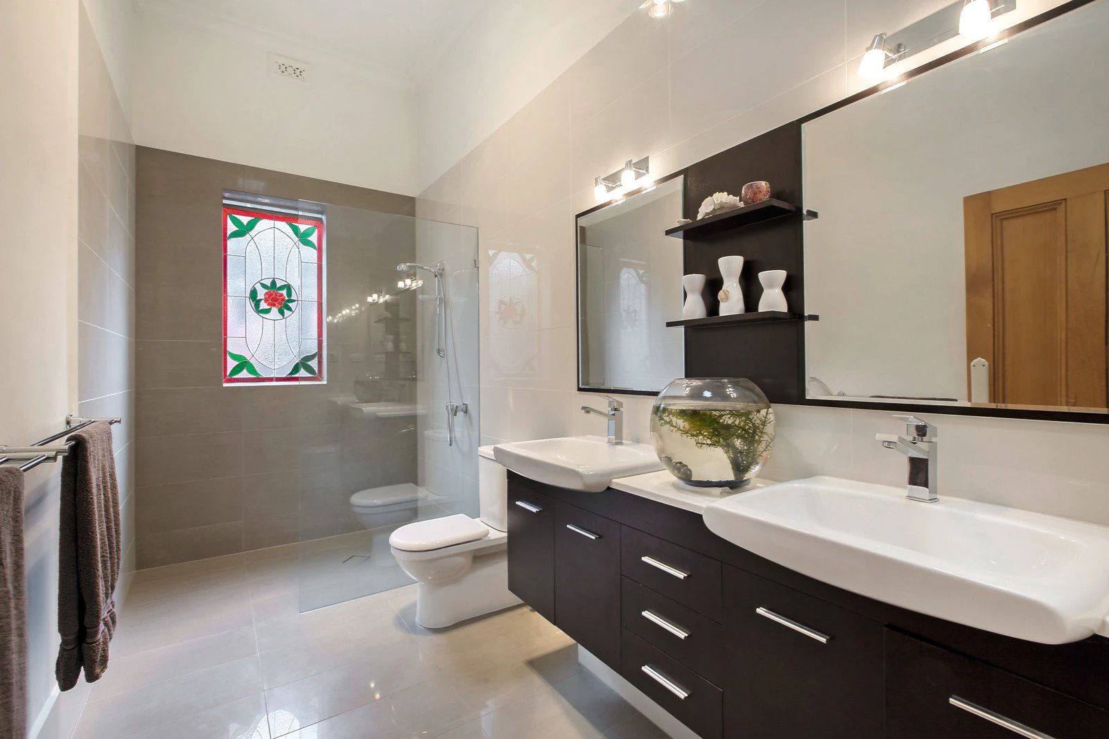 37 Chaucer Crescent, Canterbury, VIC