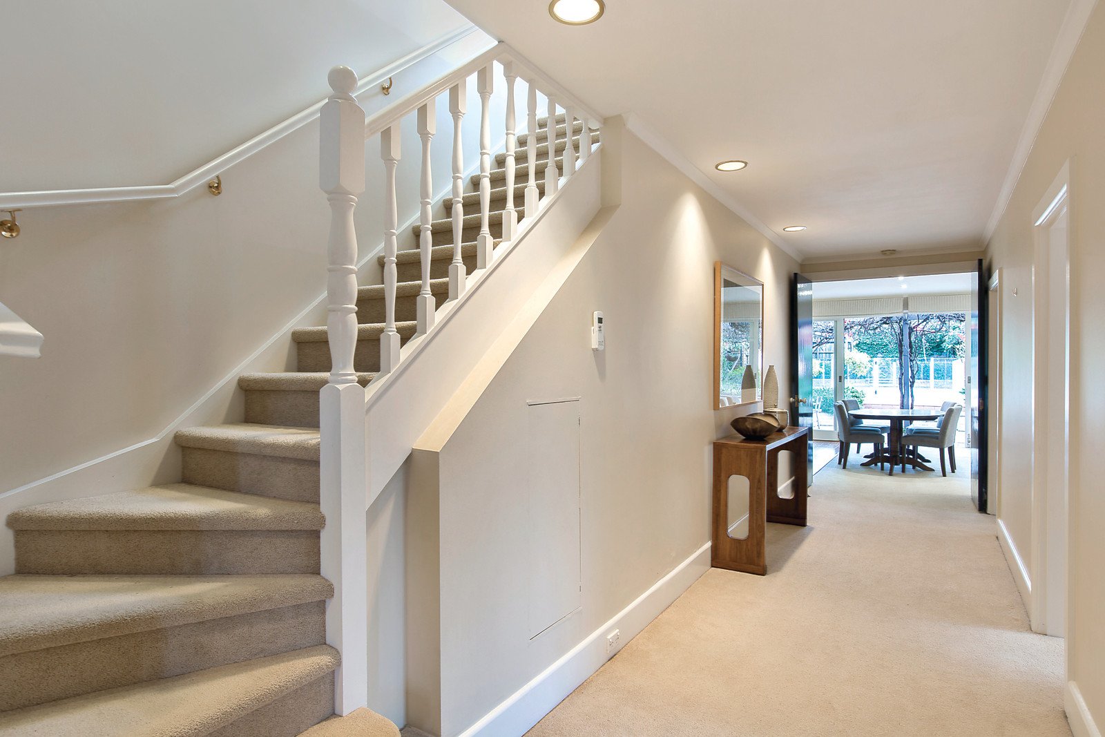 16 Hall Street, Brighton - Thumbnail 2