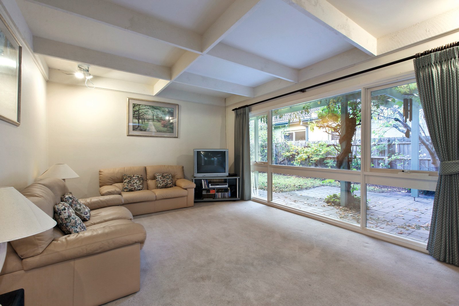112 Great Valley Road, Glen Iris - Thumbnail 3