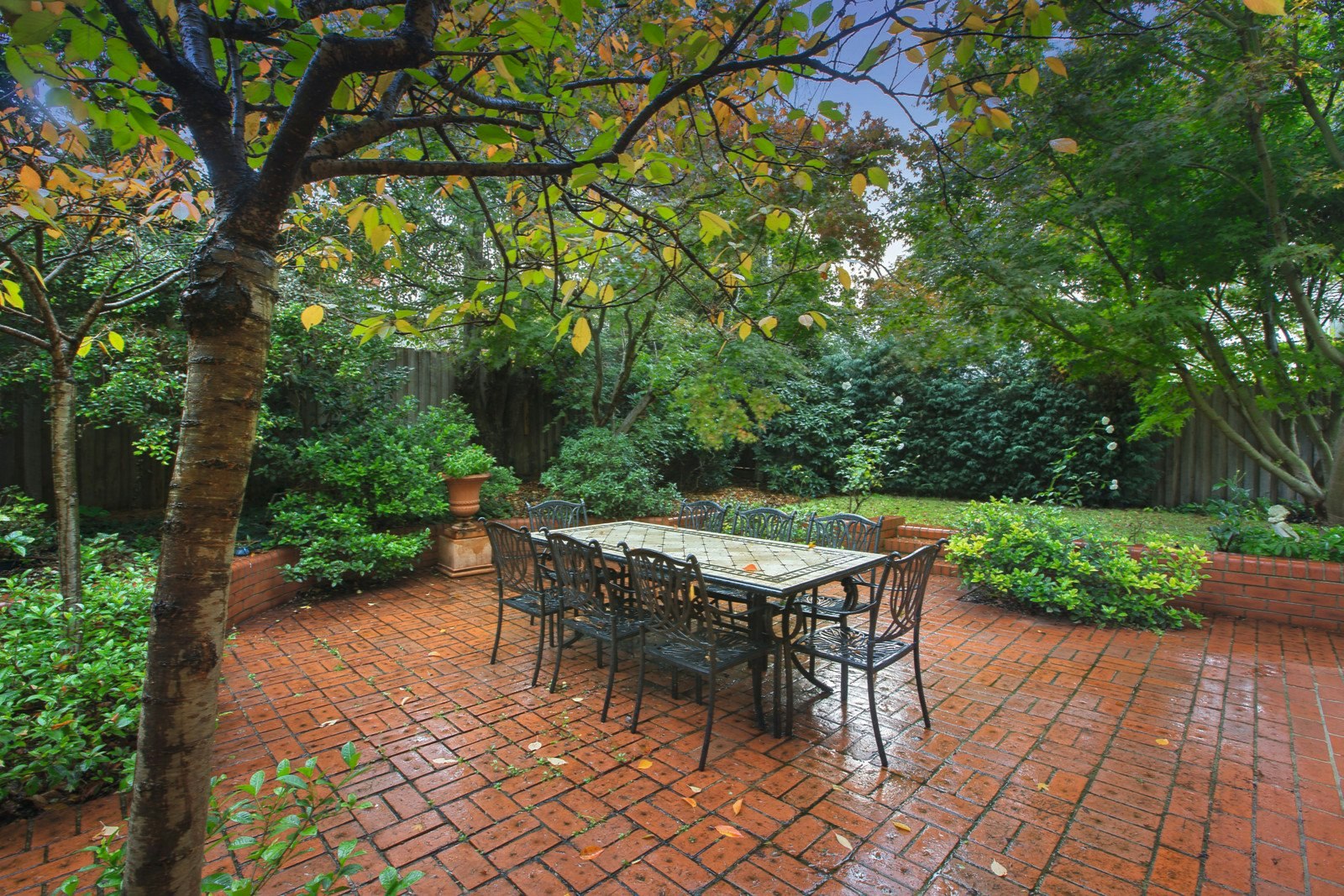 6 Bonville Court, Camberwell, VIC