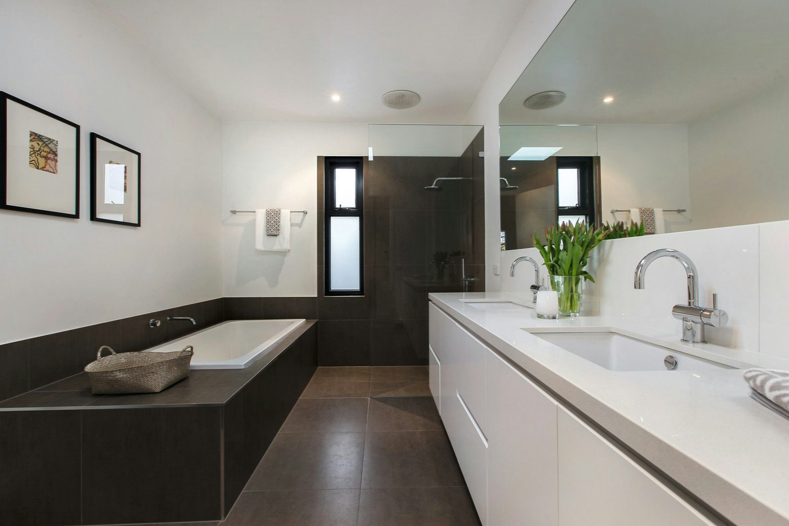 2 Henderson Avenue, Malvern, VIC