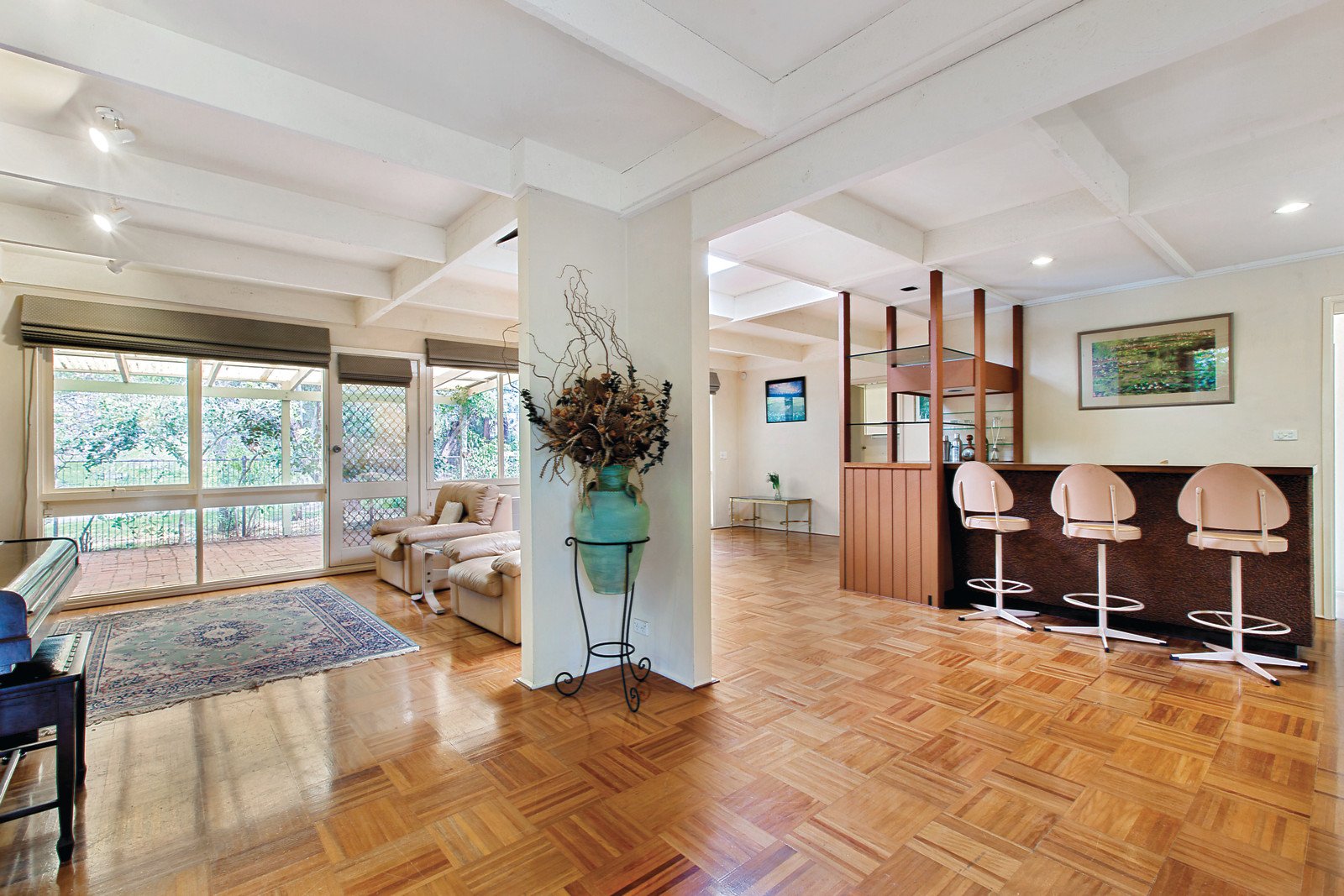 112 Great Valley Road, Glen Iris - Thumbnail 2