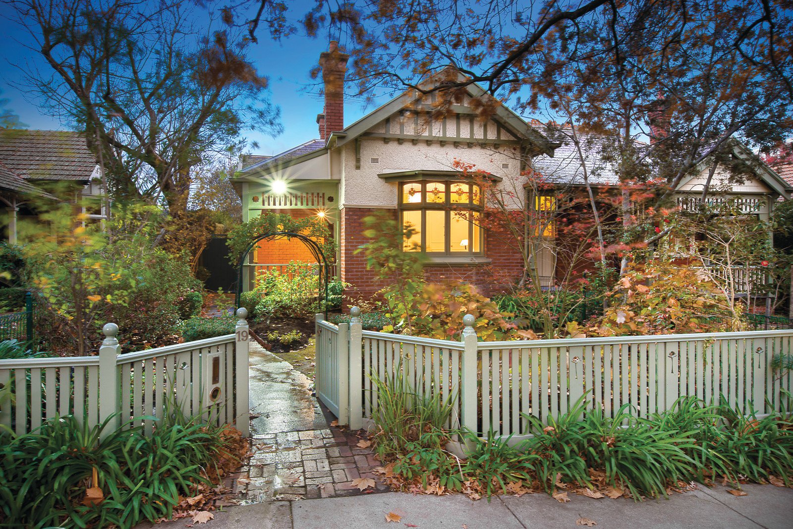 19 Loch Street, Camberwell - Image 1