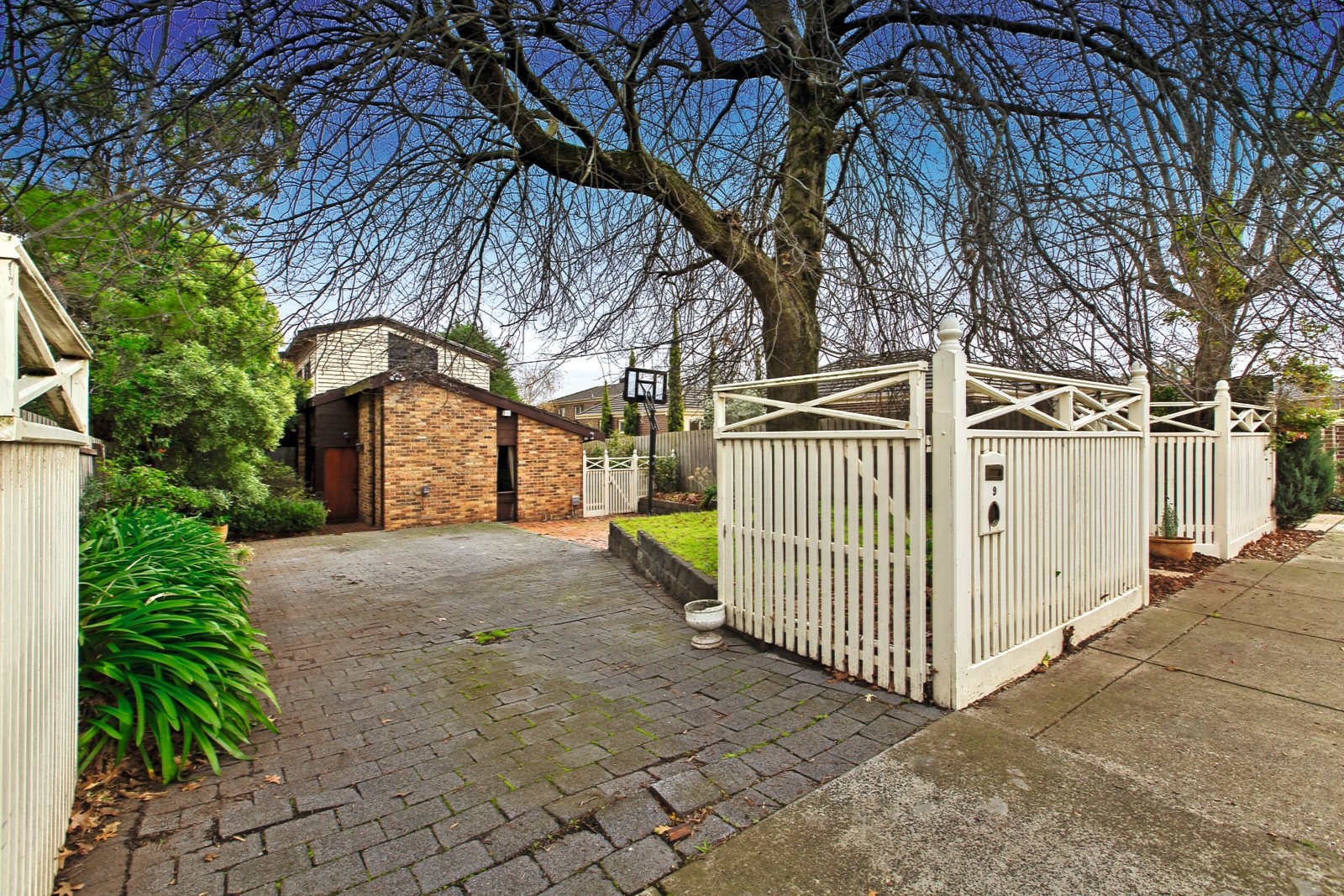 9 Weir Street, Kew - Image 1