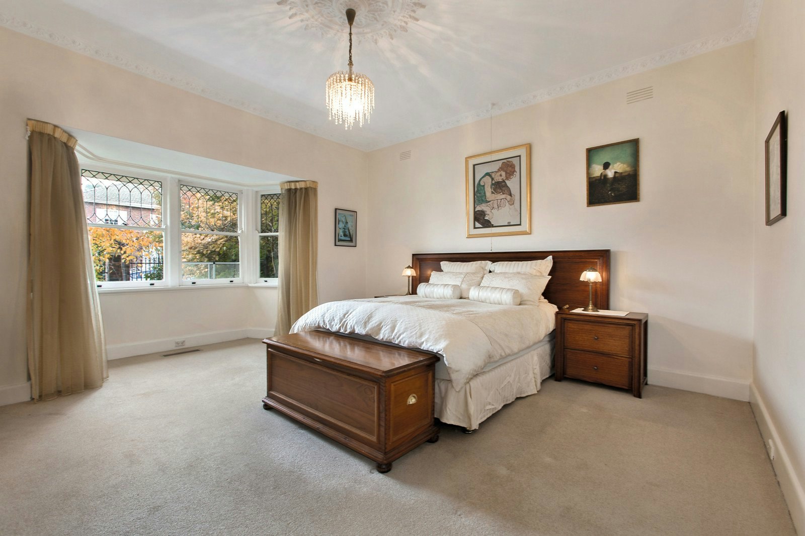 6 Tara Avenue, Kew, VIC