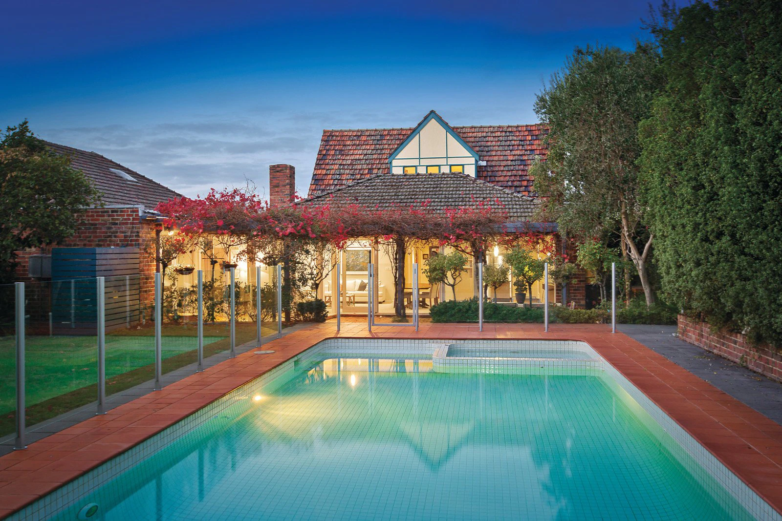 16 Hall Street, Brighton, VIC