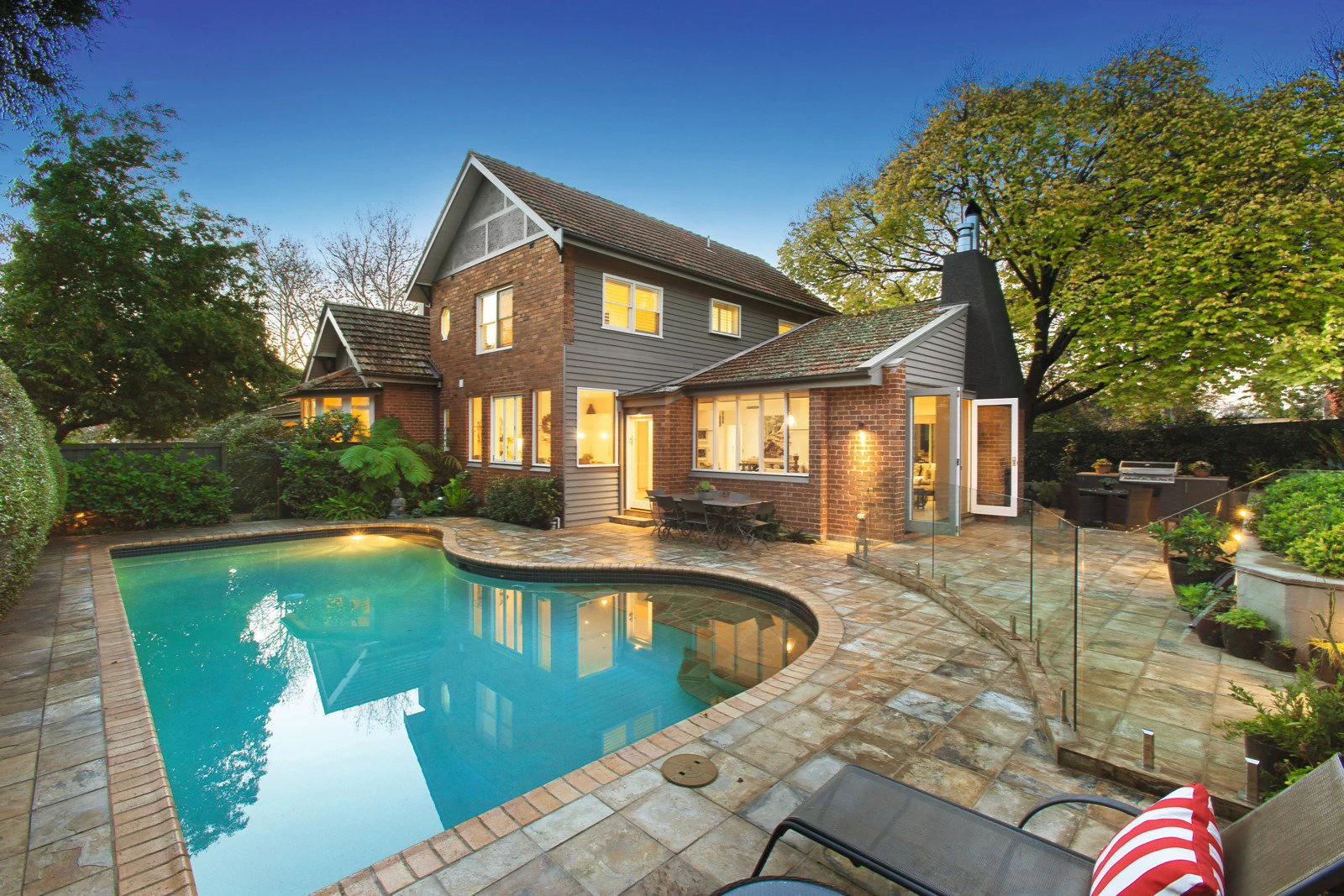 26 Wattle Valley Road, Canterbury, VIC