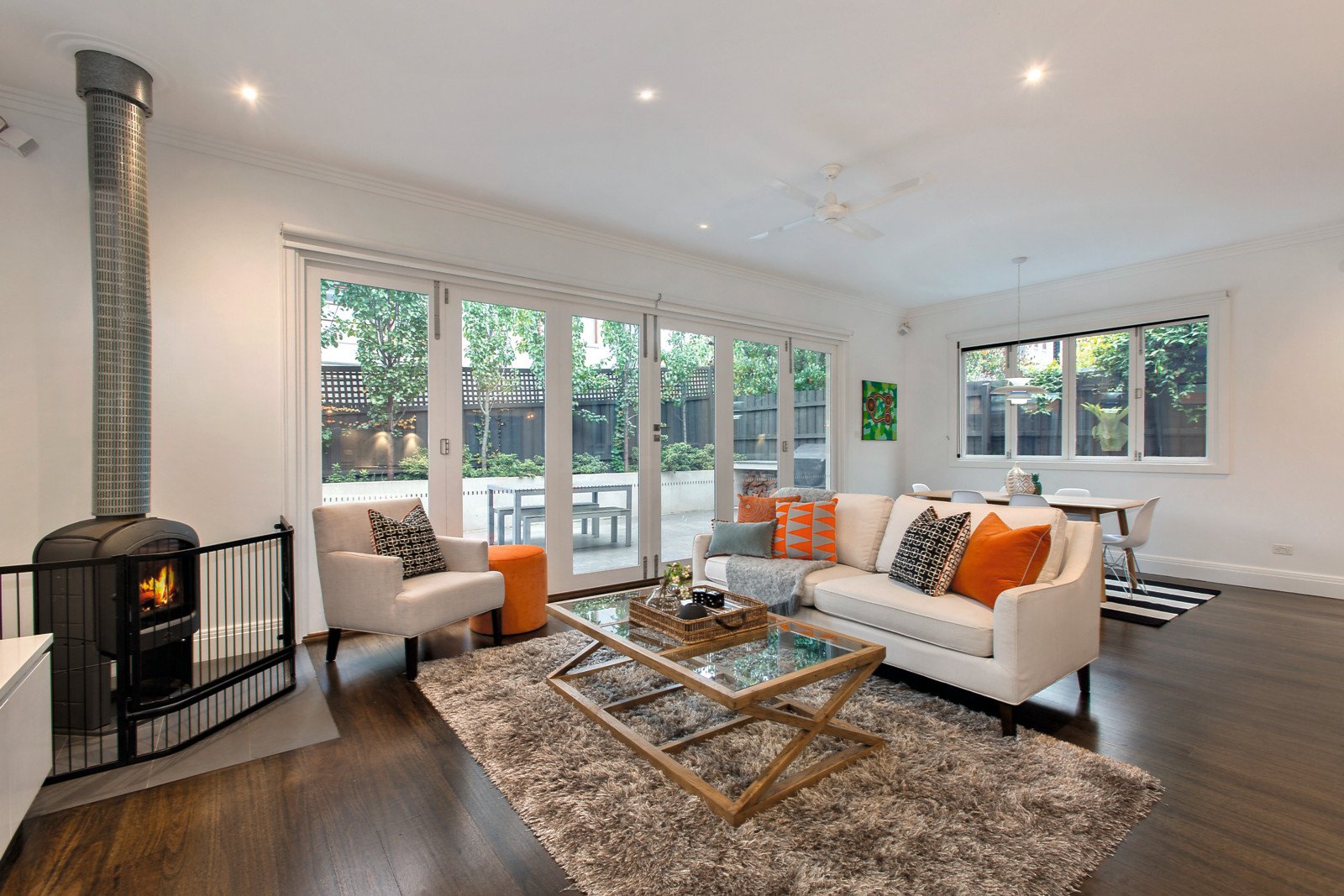 8 Clifton Grove, Hawthorn East - Thumbnail 2