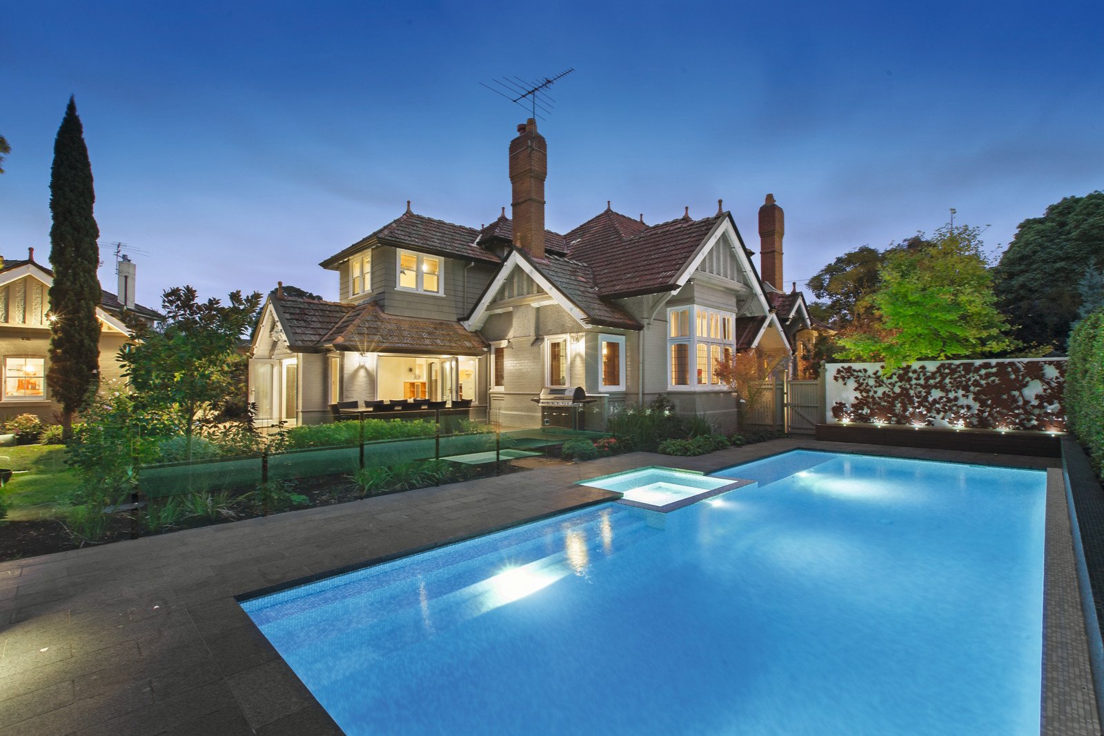 178 Barkers Road, Hawthorn - Thumbnail 2