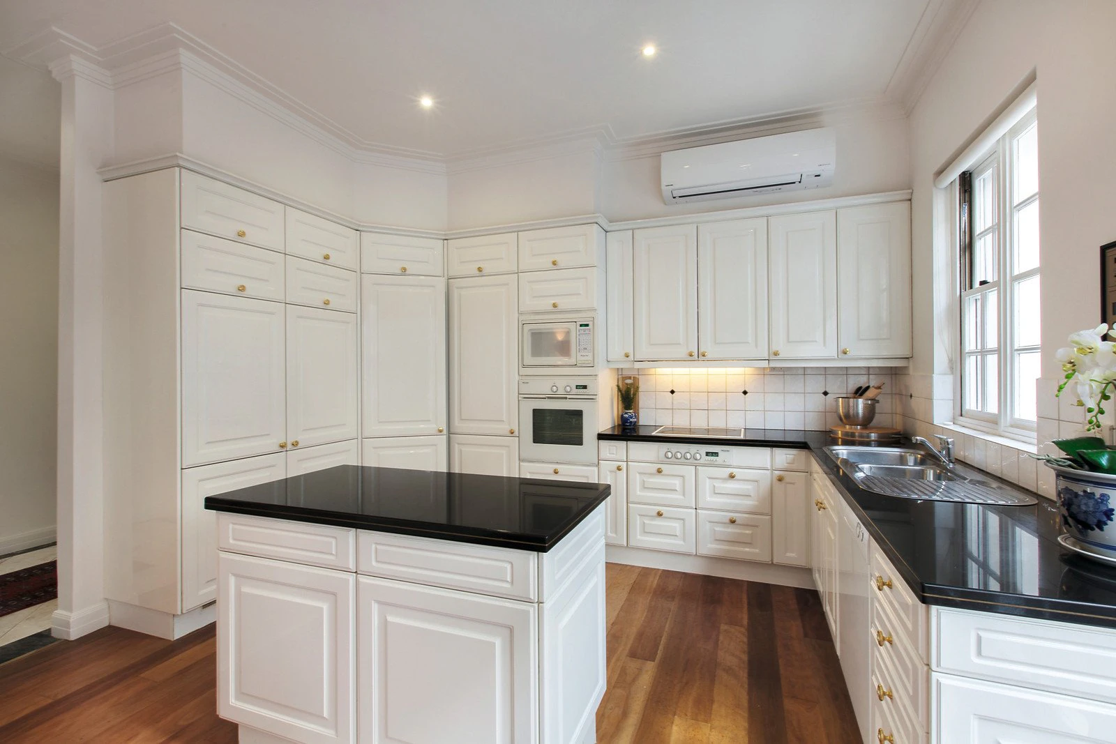 3 Erskine Street, Armadale, VIC