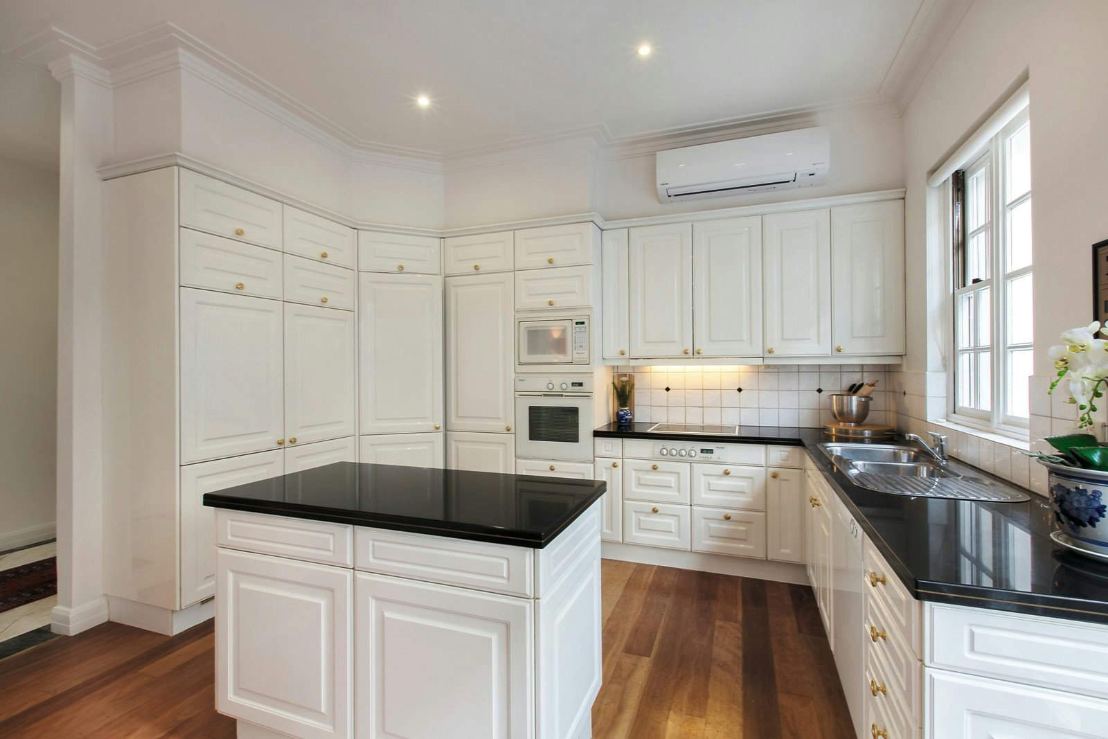 3 Erskine Street, Armadale, VIC