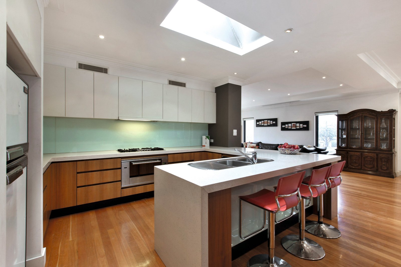 13 Riverview Road, Balwyn North - Thumbnail 8