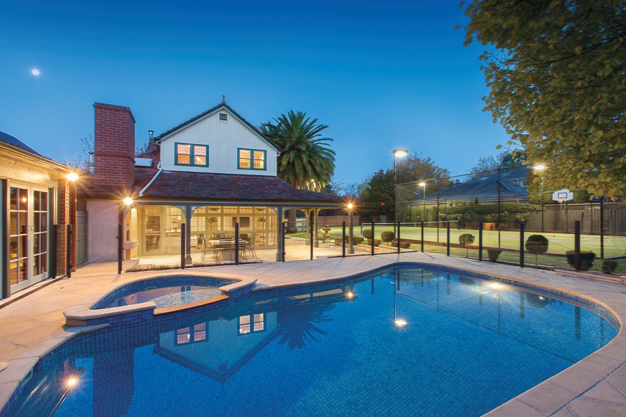 14 Stanley Grove, Canterbury - Thumbnail 2