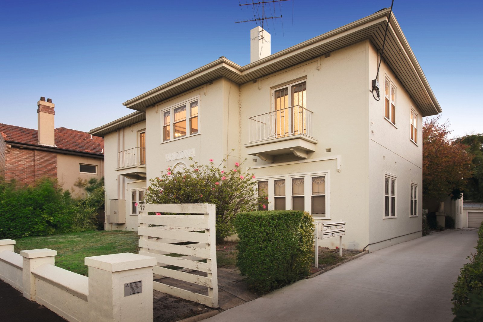 2/77 Park Street, St Kilda West - Image 1
