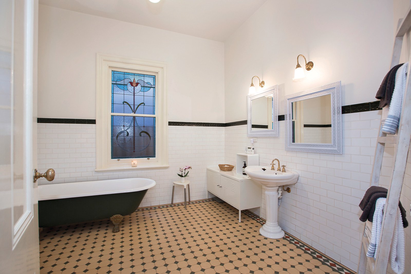 14 Selwyn Avenue, Elwood - Thumbnail 7
