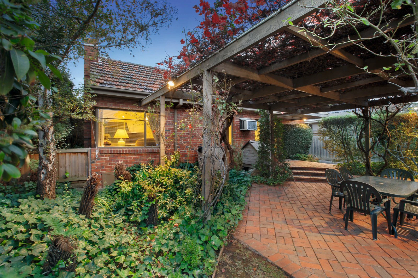 20 Nicholas Street, Ashburton, VIC