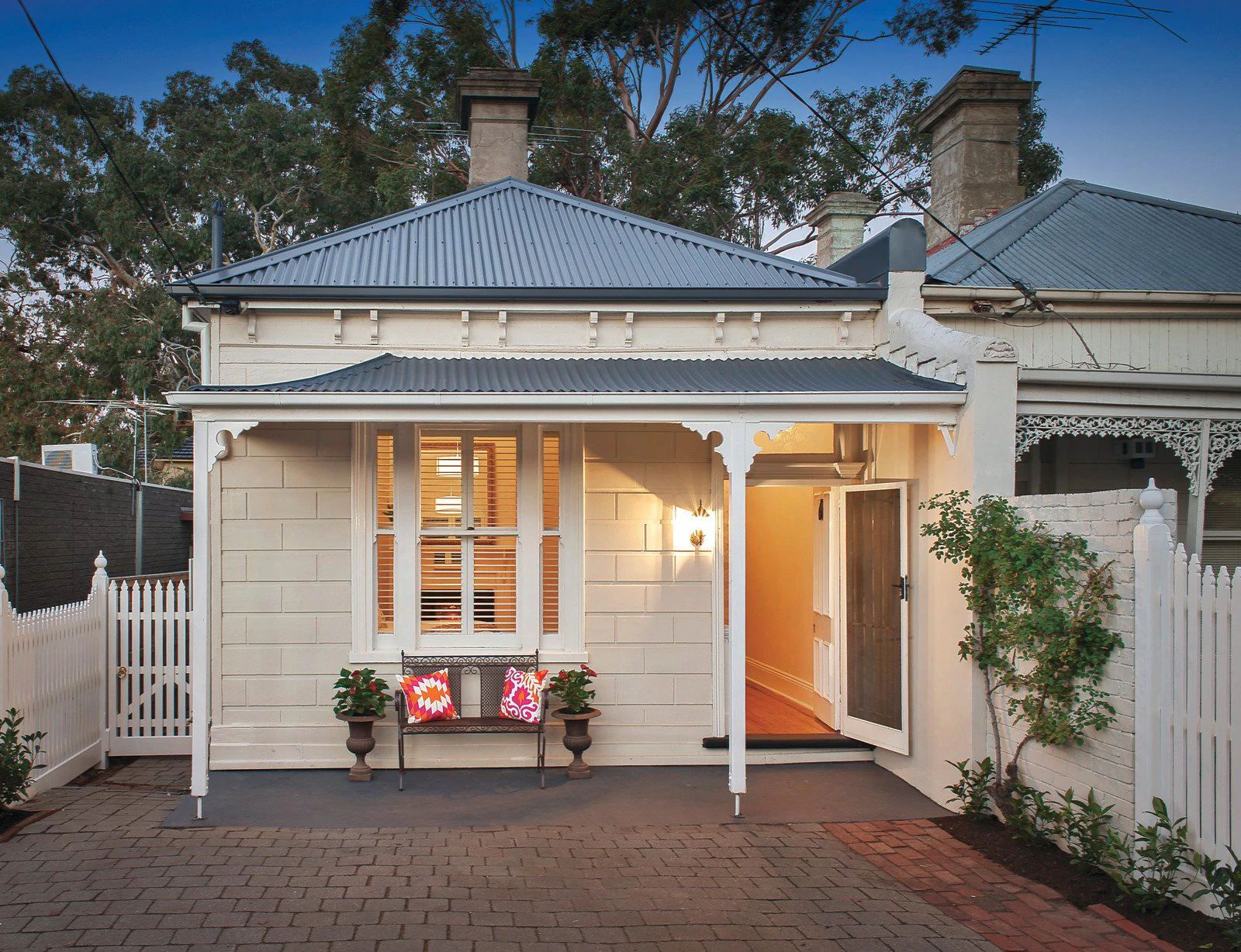 9 Ermington Place, Kew, VIC