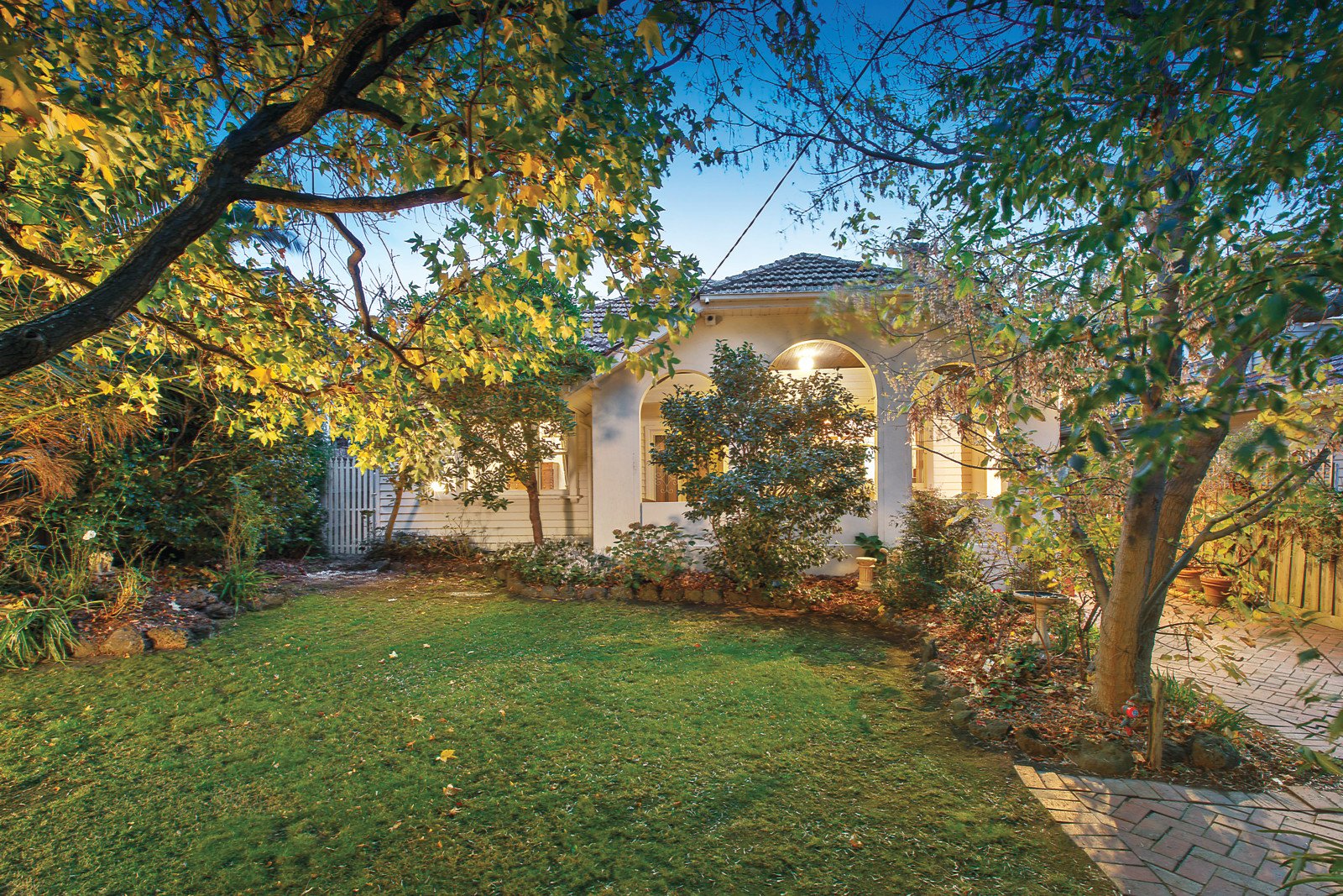 32 Grovedale Road, Surrey Hills - Image 1