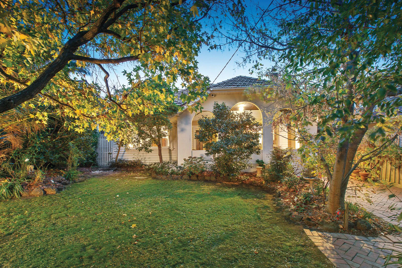 32 Grovedale Road, Surrey Hills, VIC