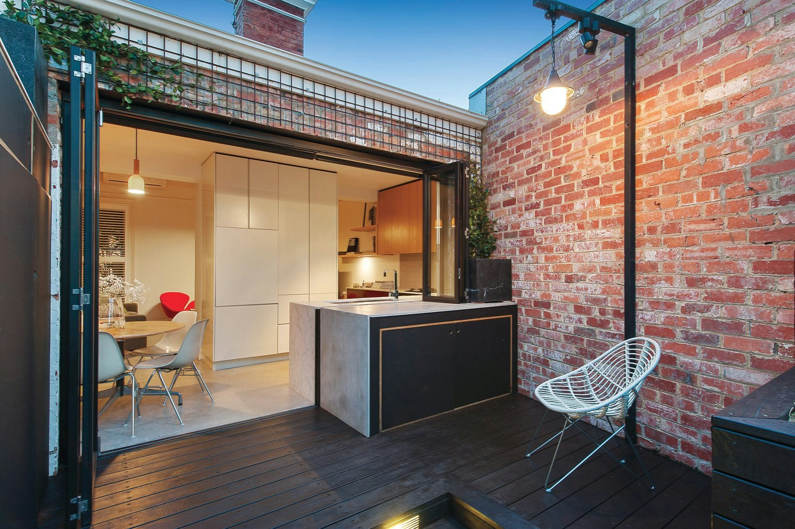 6 Longmore Street, St Kilda West, VIC