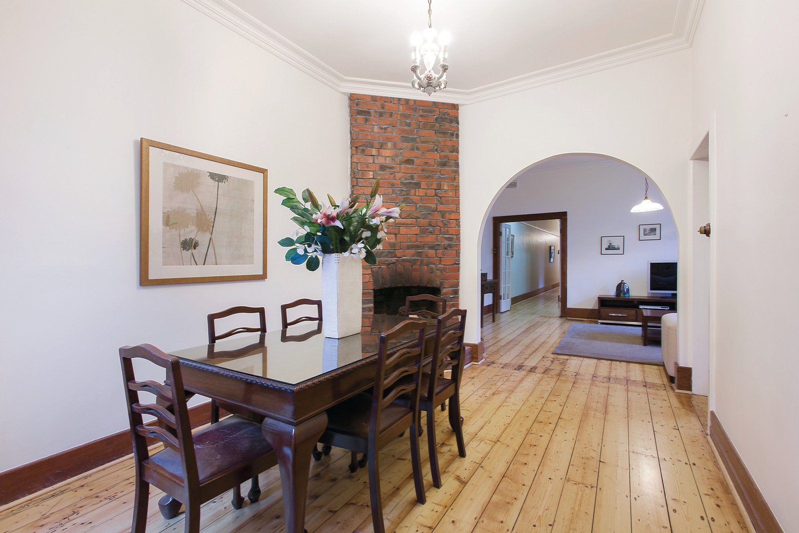 4 Henry Street, Kew - Thumbnail 2