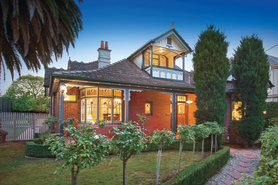 14 Stanley Grove, Canterbury - Image 1