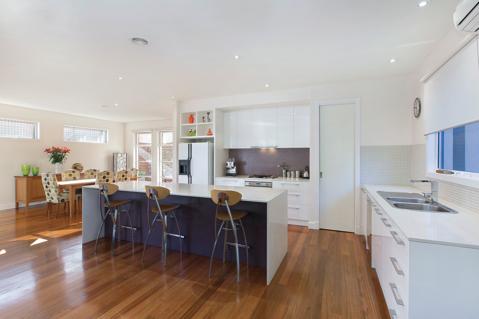 7 Norris Street, Surrey Hills - Thumbnail 4