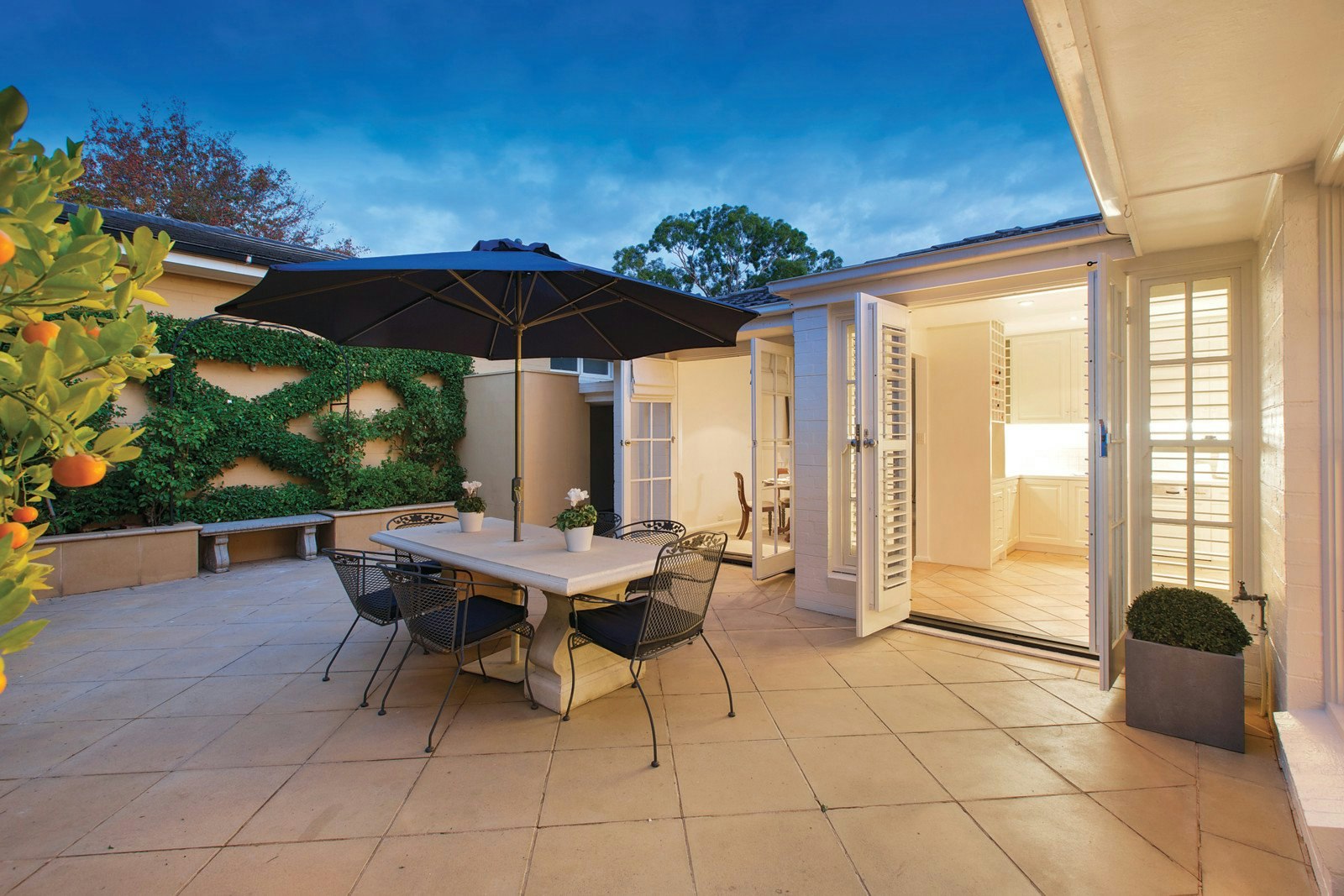 2/64 Kooyongkoot Road, Hawthorn, VIC