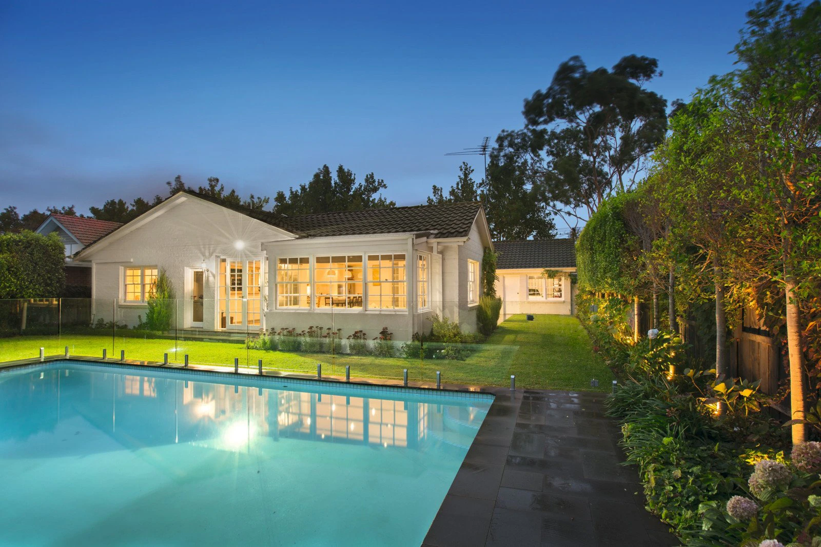 16 Belson Street, Malvern East, VIC