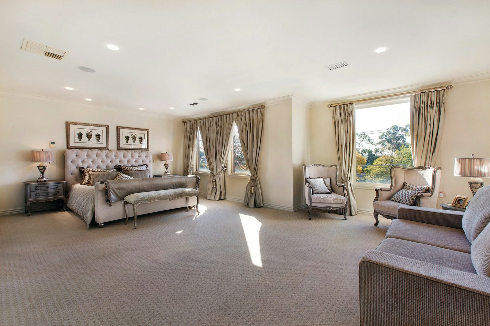 10 The Boulevard, Balwyn North, VIC