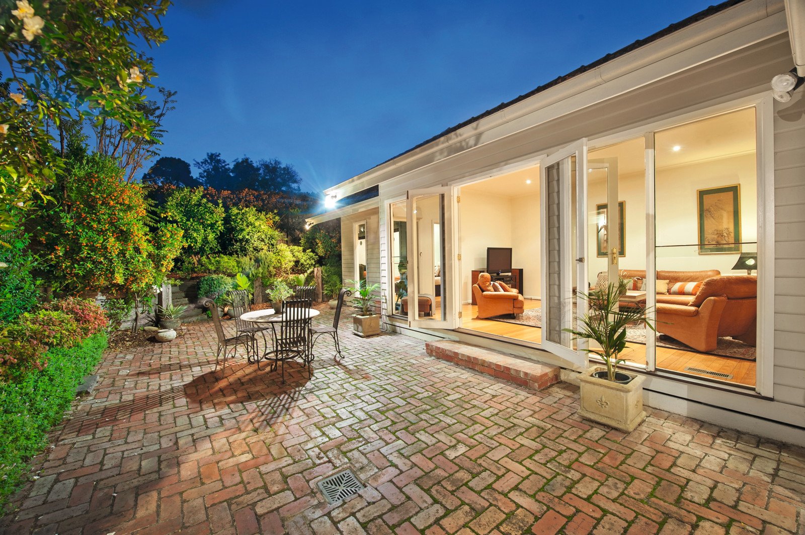 8 Saxby Road, Glen Iris - Thumbnail 6
