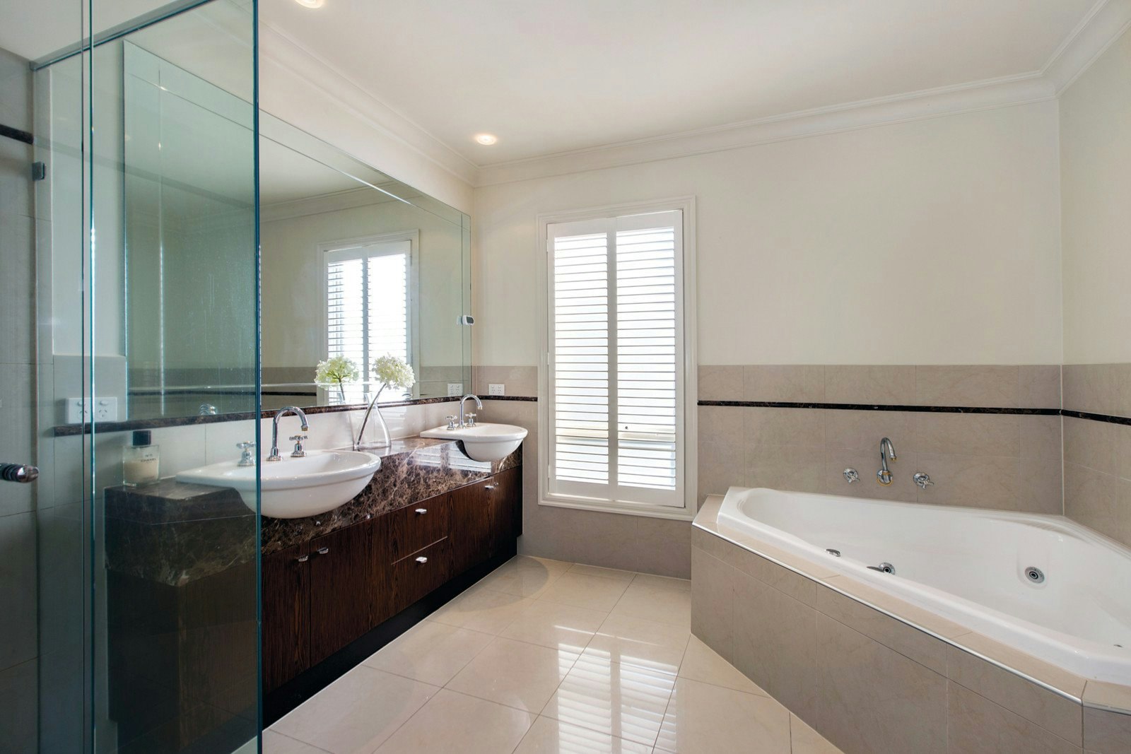 10 The Boulevard, Balwyn North, VIC