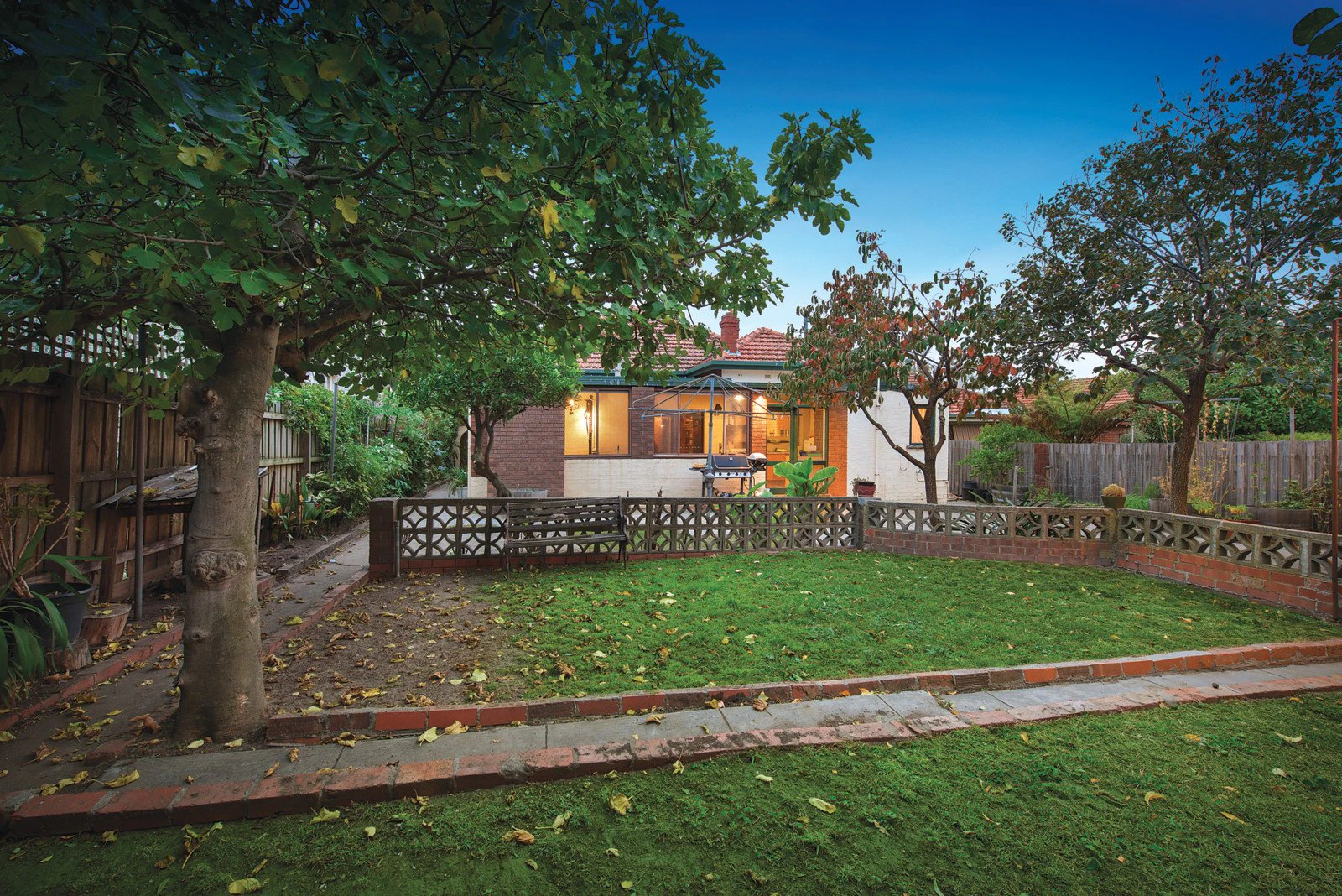 12 Athelstan Road, Camberwell, VIC