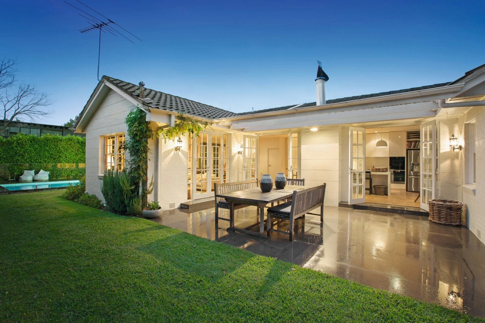 16 Belson Street, Malvern East, VIC