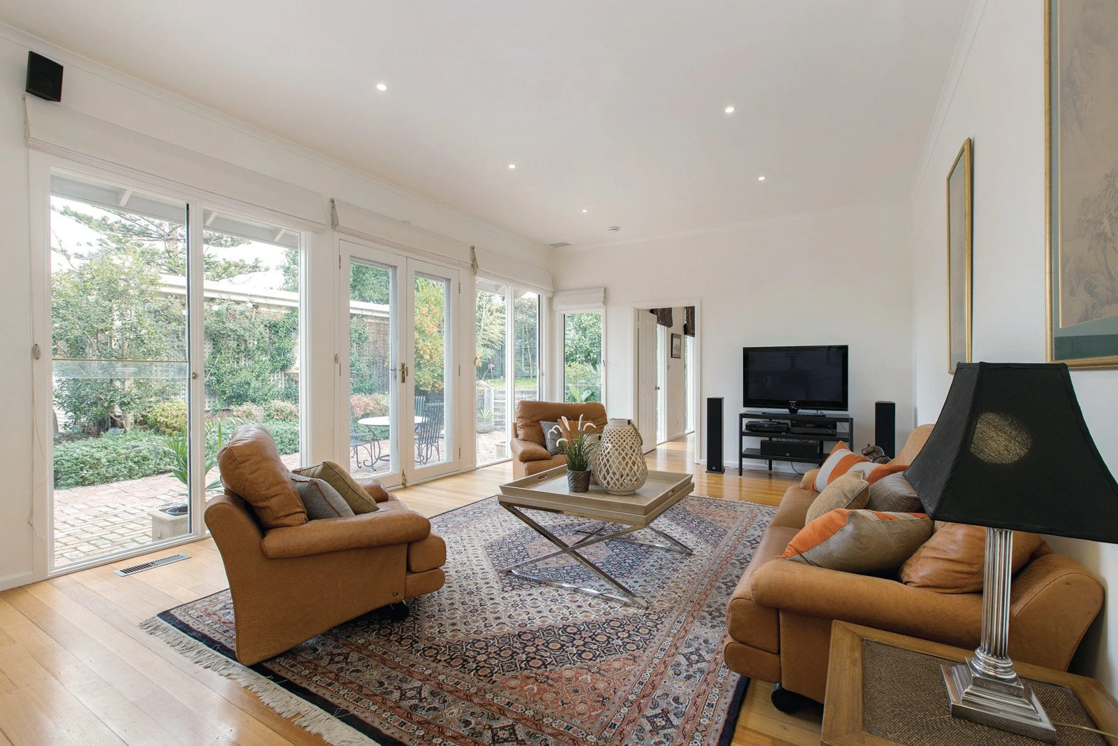 8 Saxby Road, Glen Iris, VIC