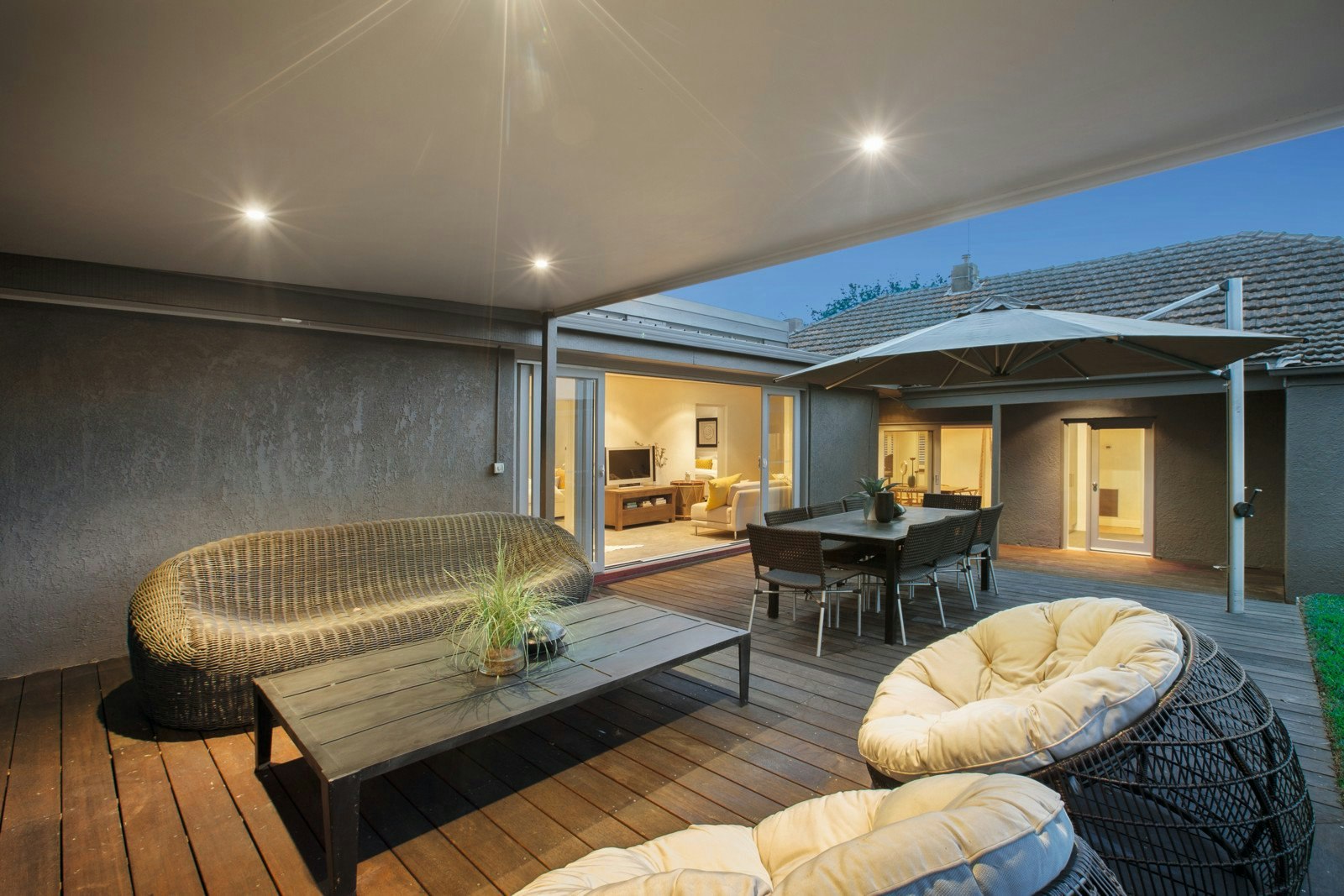 6 Willow Grove, Canterbury, VIC