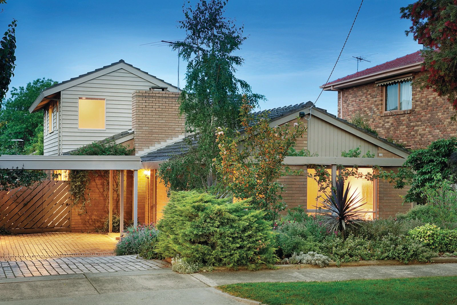 19 Cloverdale Road, Glen Iris, VIC
