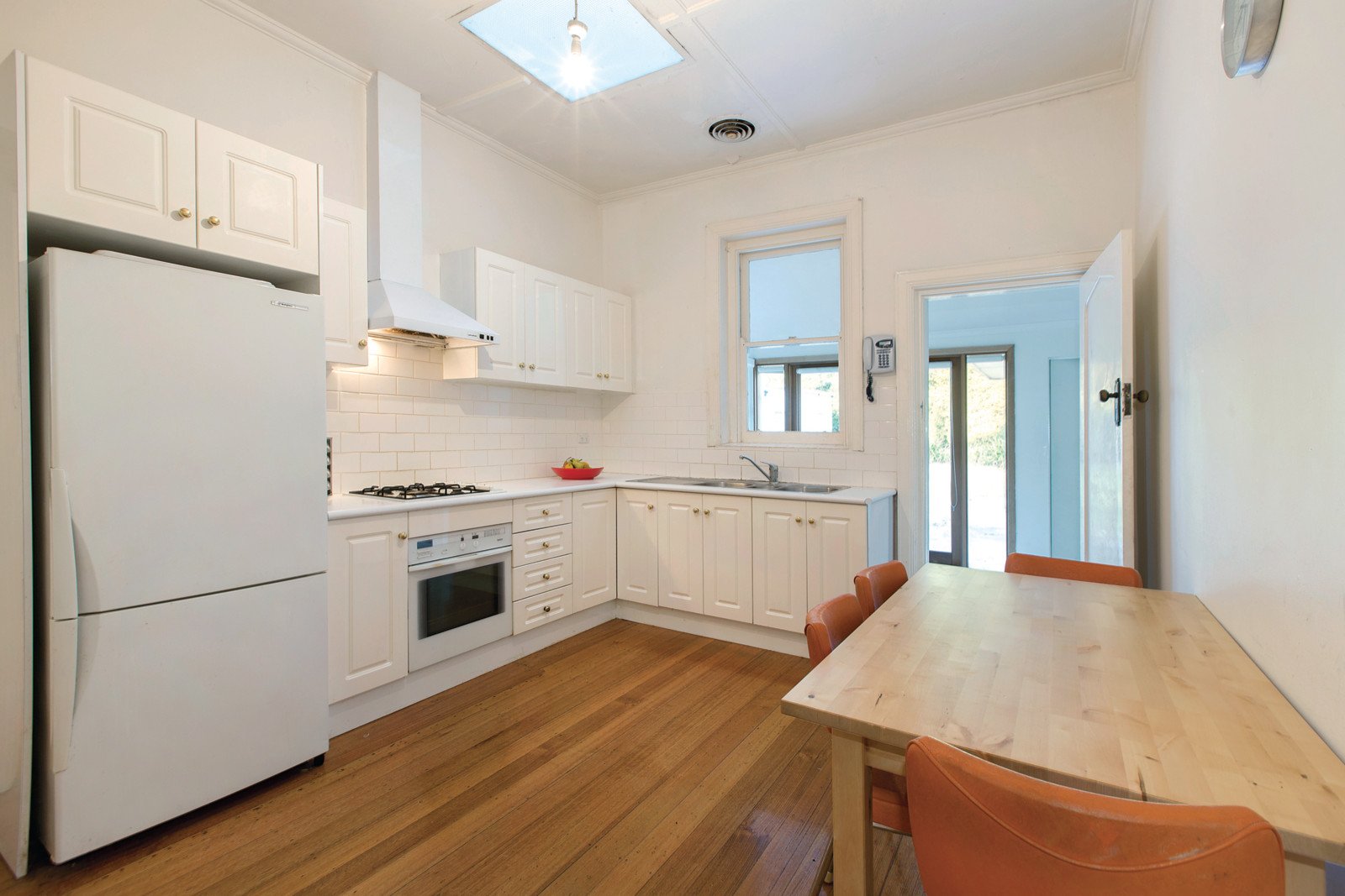 55 Summerhill Road, Glen Iris - Thumbnail 4