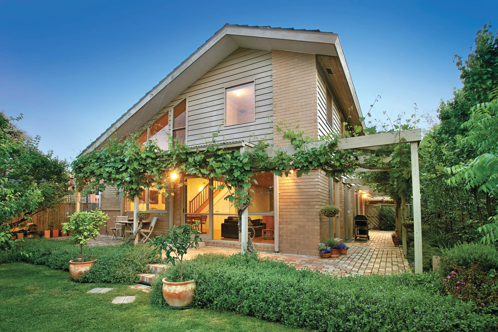 19 Cloverdale Road, Glen Iris, VIC