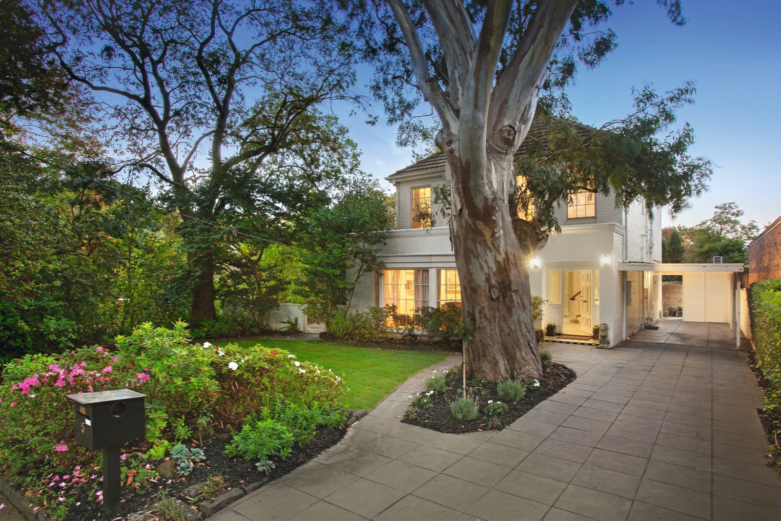 5 Myambert Avenue, Balwyn - Thumbnail 2